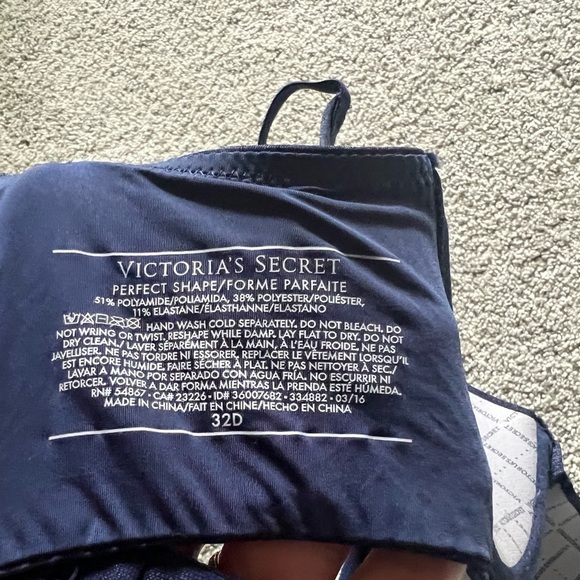 Victoria's Secret Size 32D Heathered Navy T-Shirt Perfect Shape Bra - Picture 2 of 3